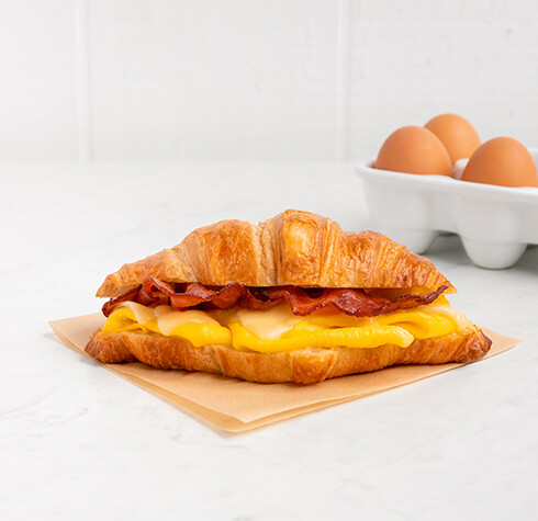 Croissant SandwichesEgg Cheese Turkey Bacon 490x475